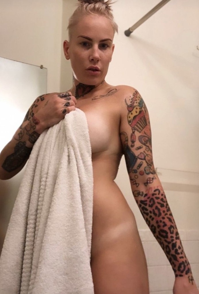 Bec Rodriguez (Rawlings) Nackt. Fotografie - 12