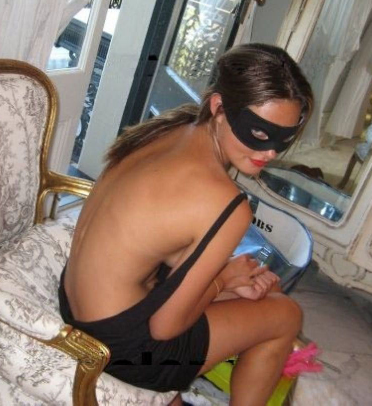 Phoebe Tonkin nude. Photo - 49