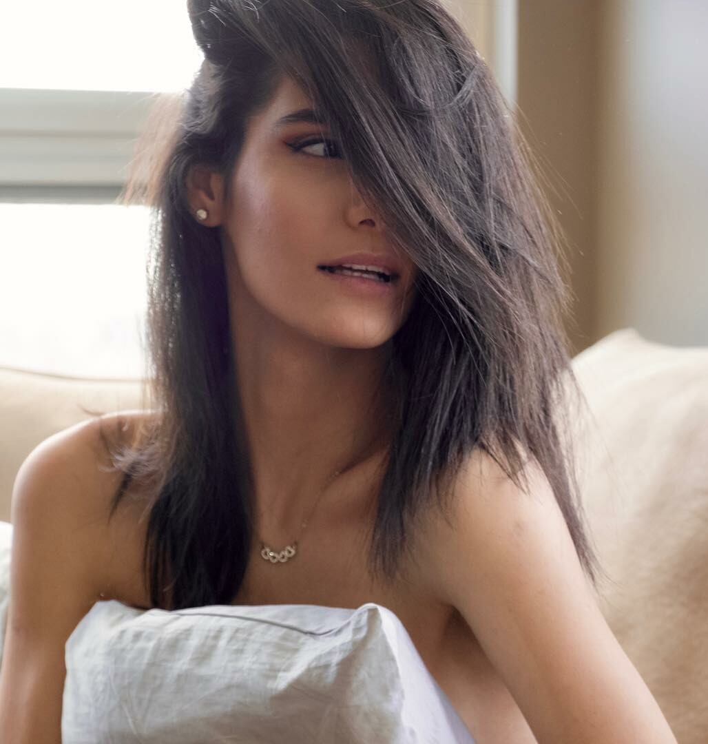 Pegah Ghafoori Nackt. Fotografie - 1