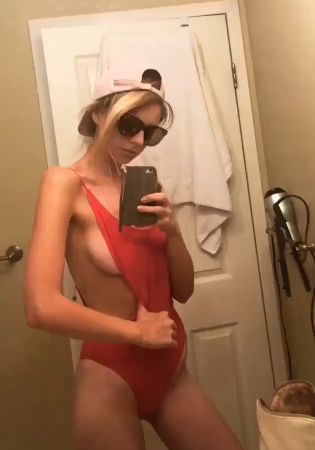 Maddie Phillips Nackt. Fotografie - 17