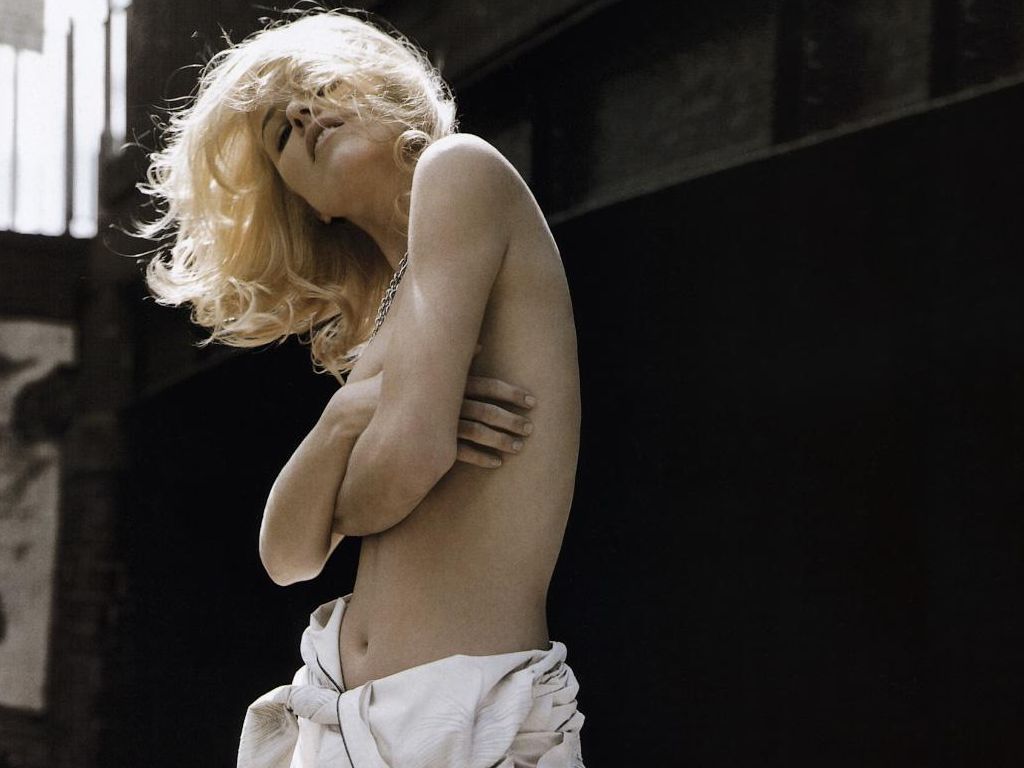 Ева Герцигова голая. Фото - 16
