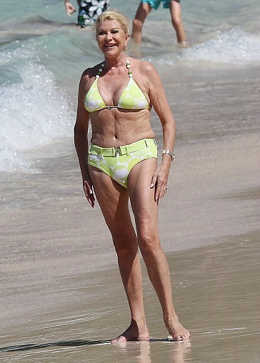 Ivana Trump nude. Photo - 15