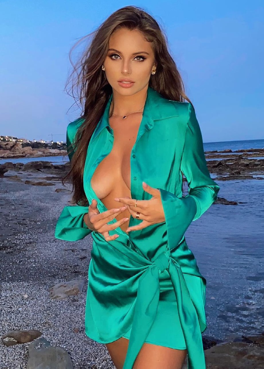 Carina Zavline Nackt. Fotografie - 14