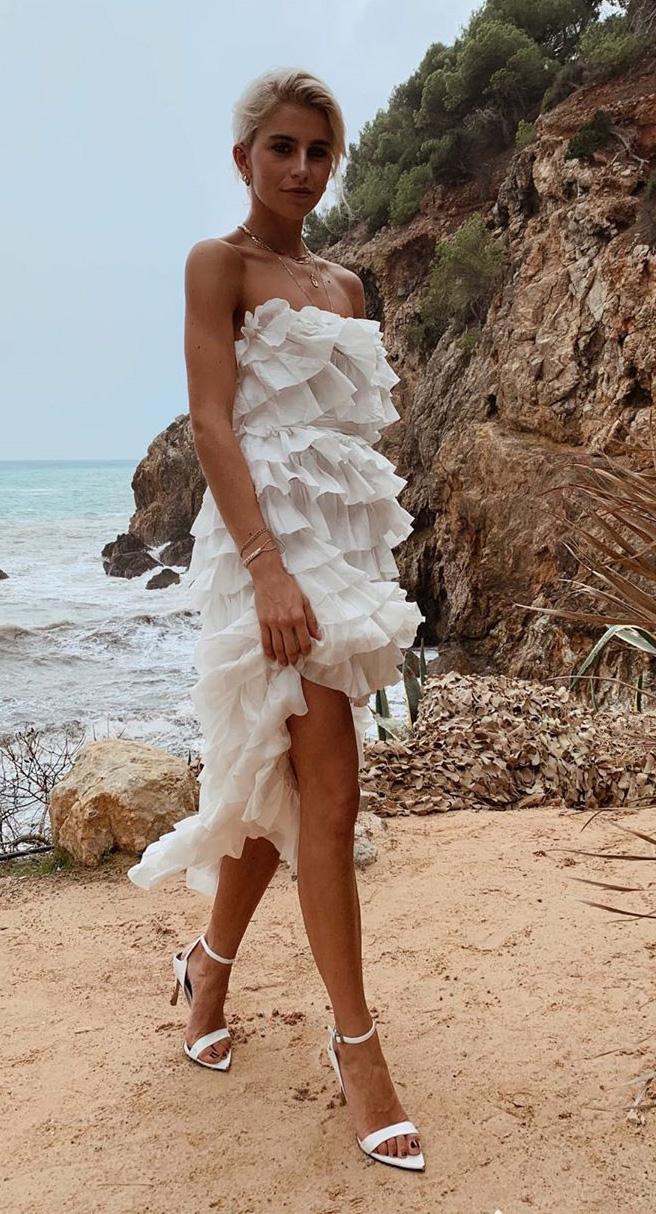 Caroline Daur nude. Photo - 17