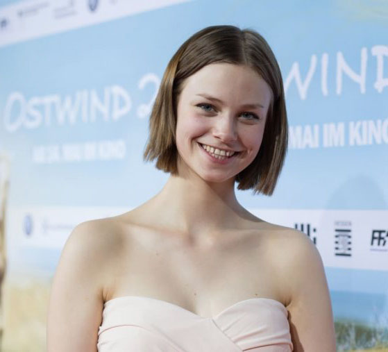 Hanna Binke nude. Photo - 4