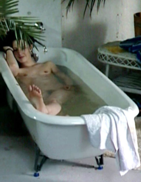 Яна Штраулино голая. Фото - 5