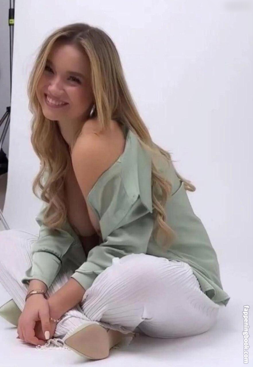 Julia Beautx Nackt. Fotografie - 36