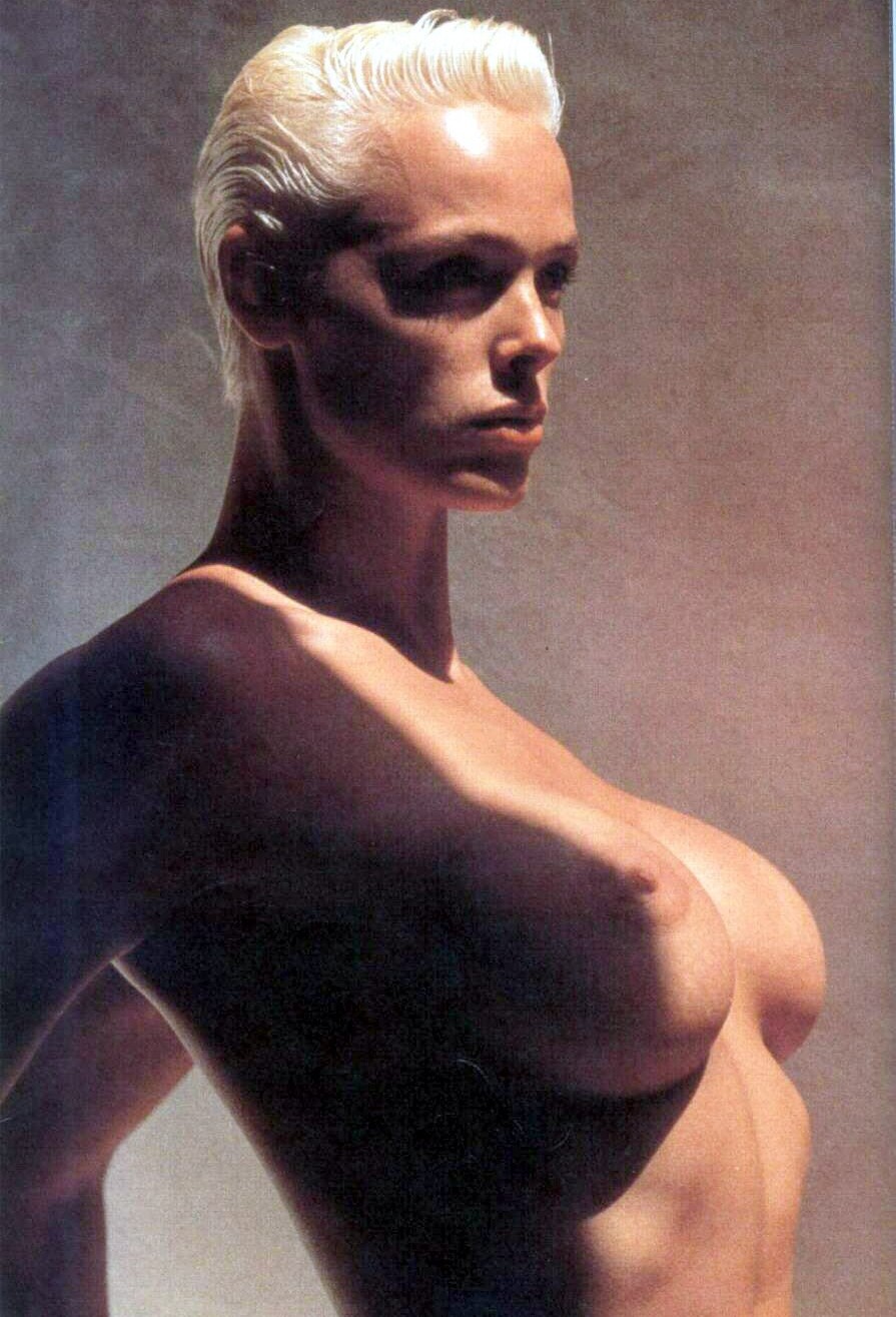 Brigitte Nielsen Nackt. Fotografie - 32