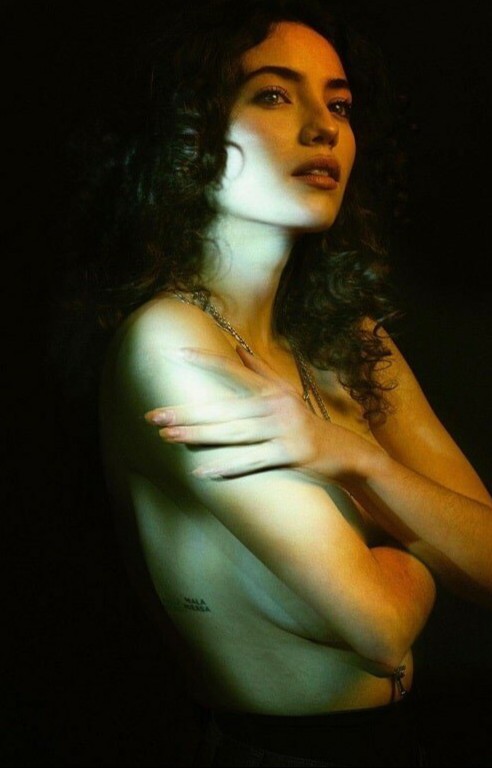 Gabriela Andrada nahá. Fotka - 14