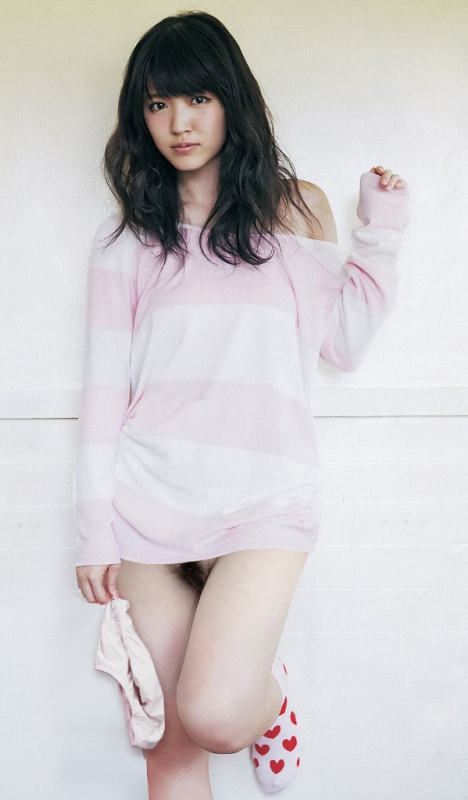 Airi Suzuki (鈴木 愛理) nude. Photo - 4