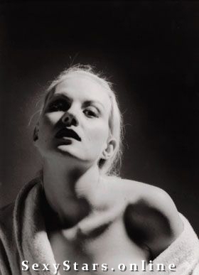 Рената Литвинова голая. Фото - 2
