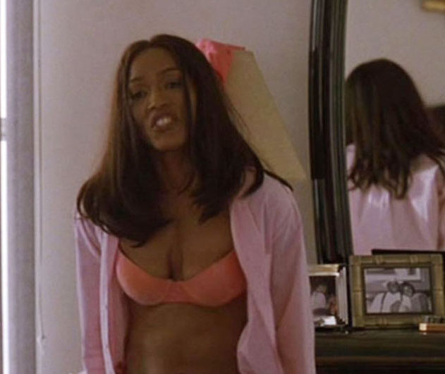 Angela Bassett nahá. Fotka - 10