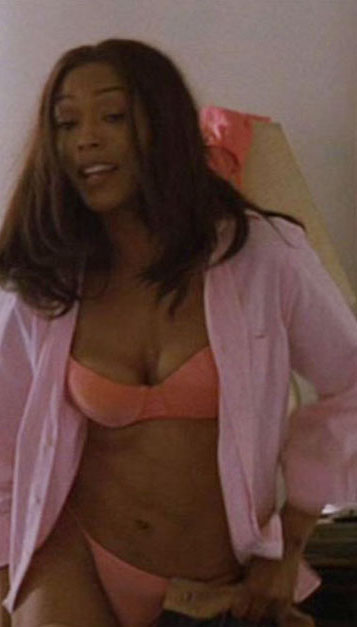 Angela Bassett nahá. Fotka - 9