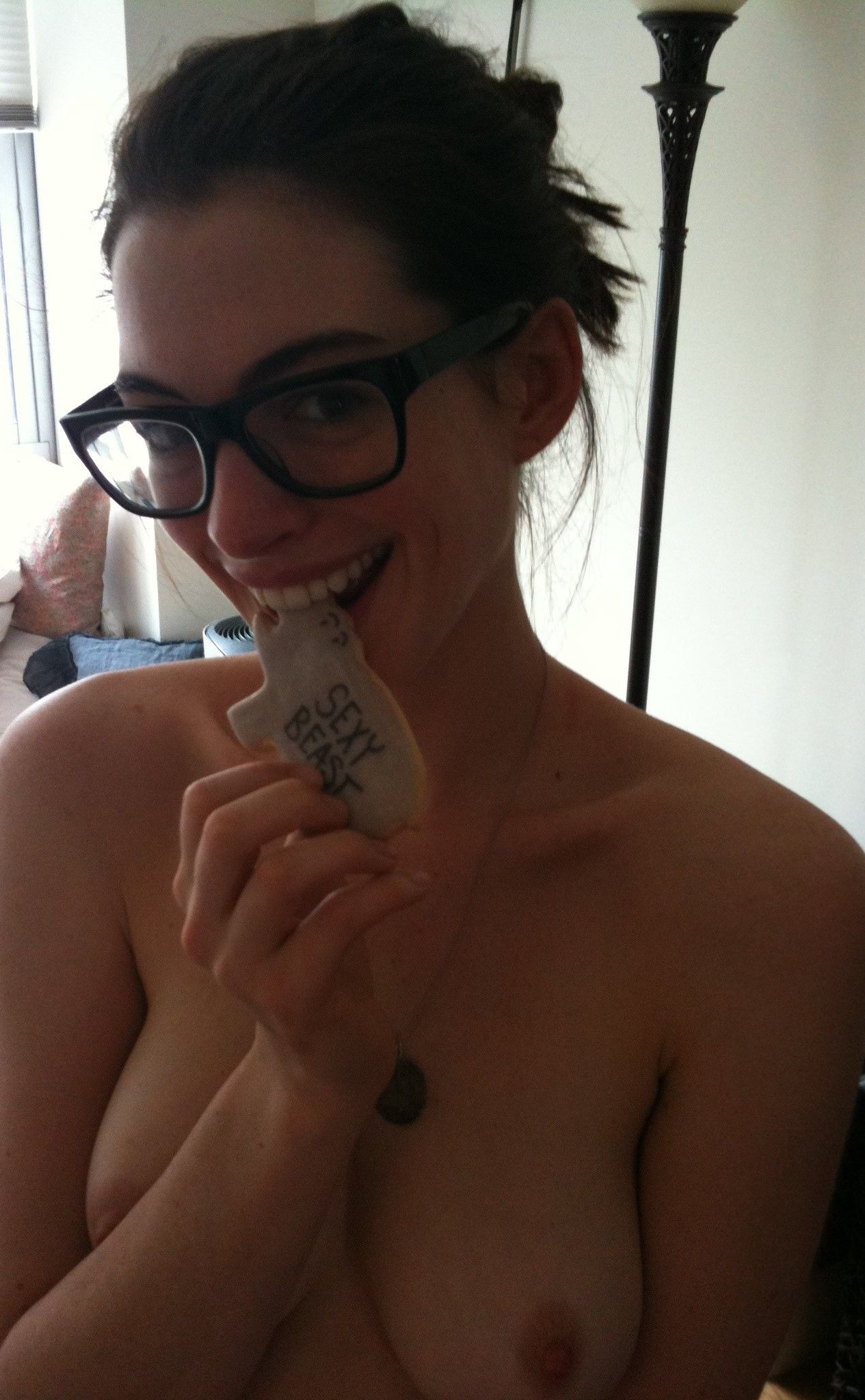Anne Hathaway Nago. Zdjęcia - 16
