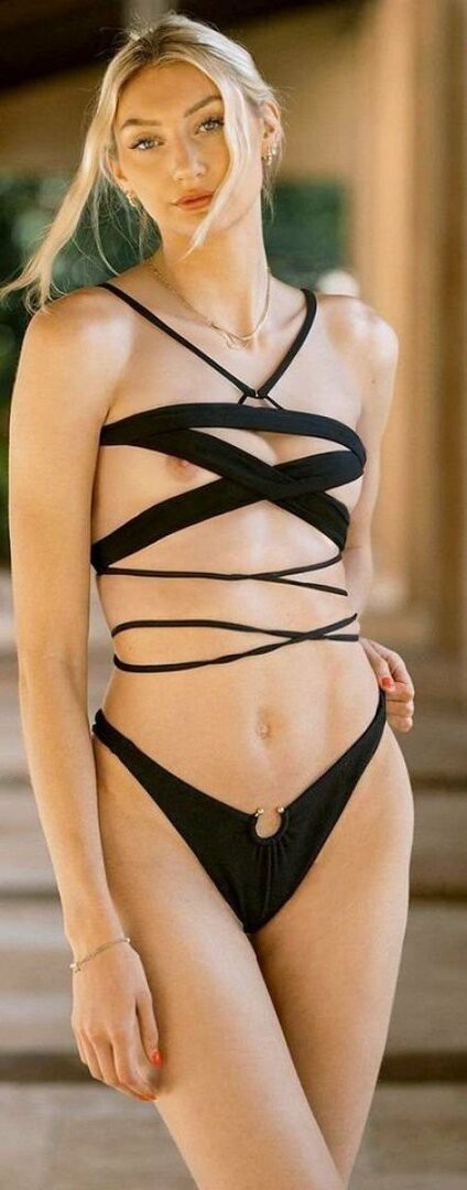 Cameron Brink nahá. Fotka - 19