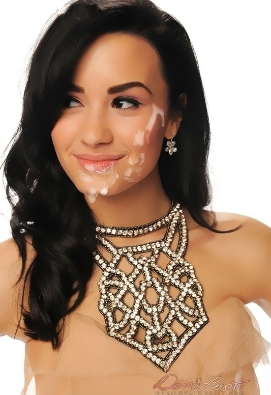 Demi Lovato nahá. Fotka - 29