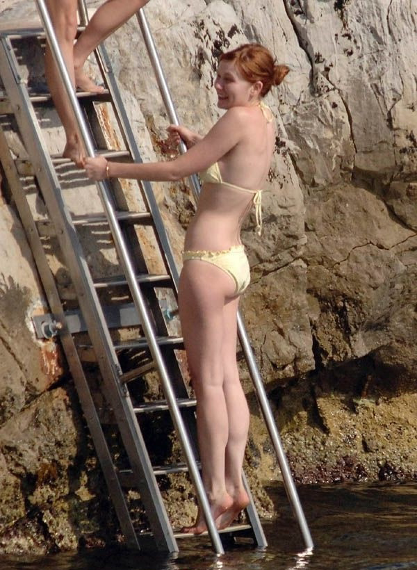Kirsten Dunst nude. Photo - 28