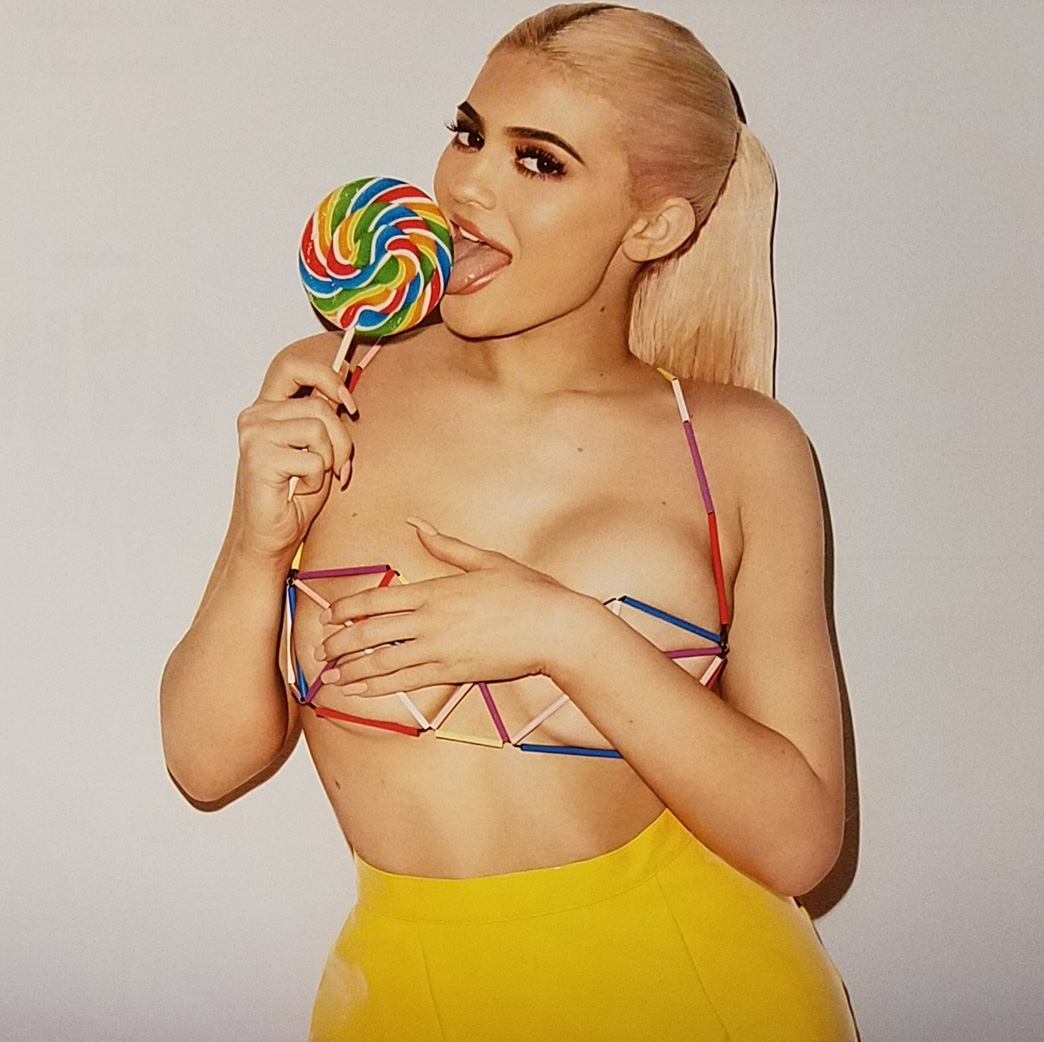 Кайли Дженнер голая. Фото - 2