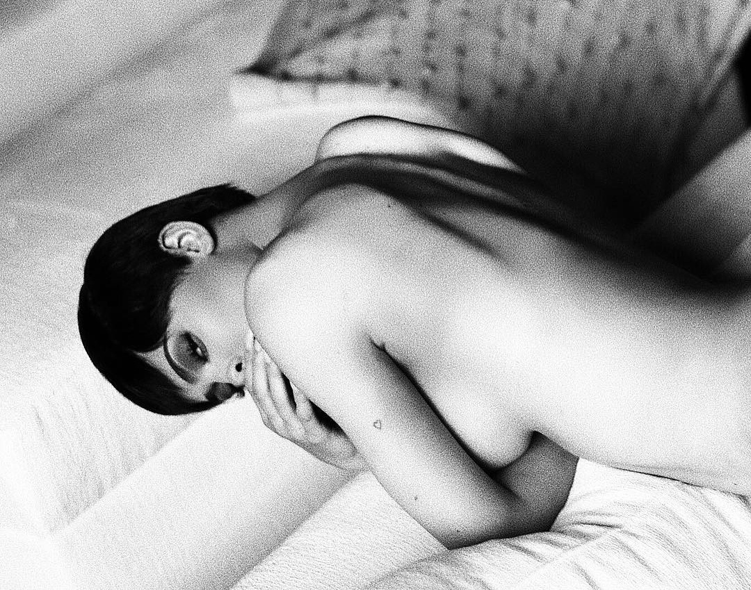 Кайли Дженнер голая. Фото - 88