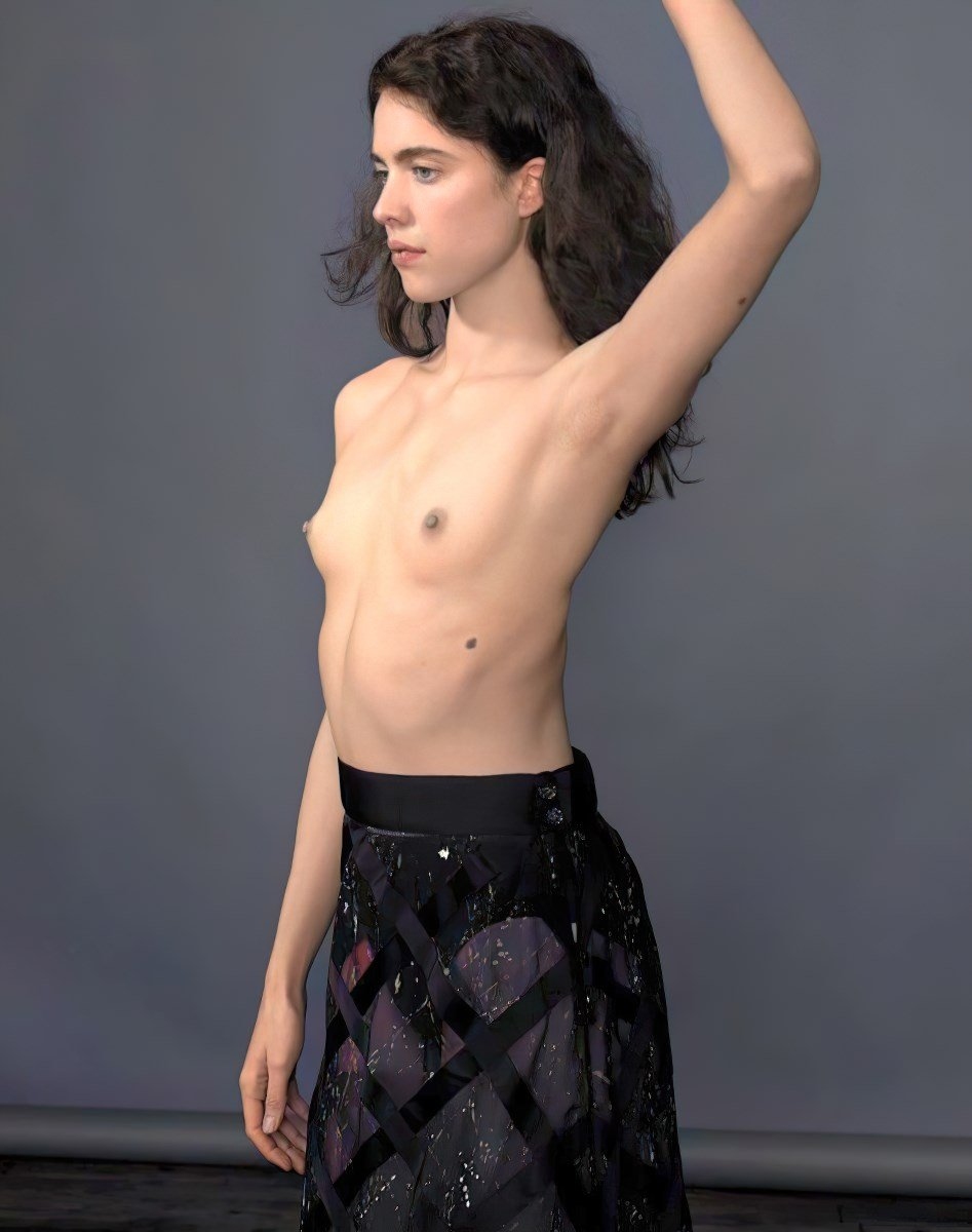 Margaret Qualley nahá. Fotka - 51