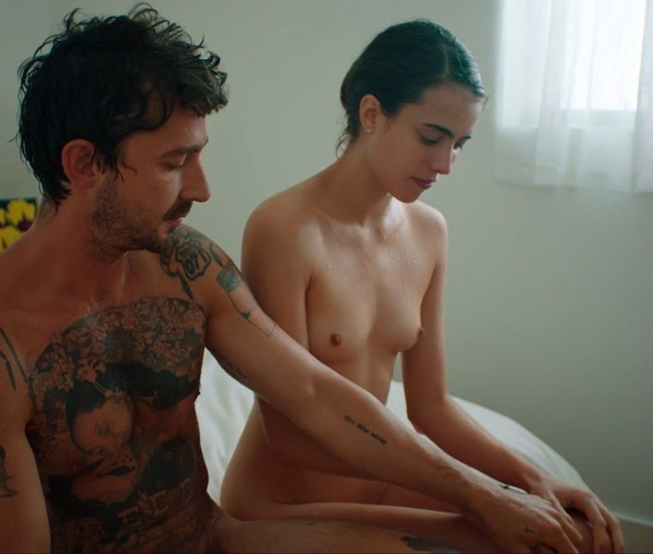 Margaret Qualley nahá. Fotka - 53