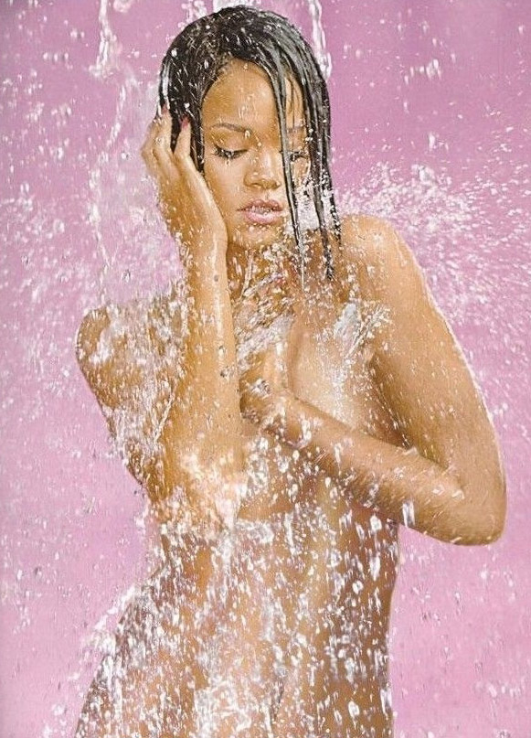 Rihanna Nackt. Fotografie - 8