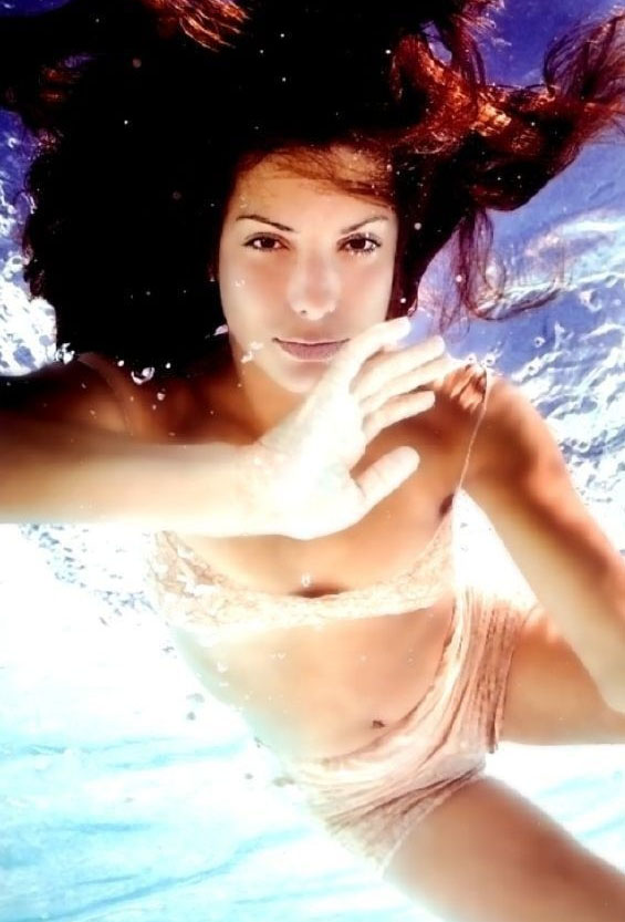 Sandra Bullock nude. Photo - 25