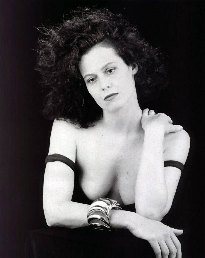 Sigourney Weaver nude. Photo - 8
