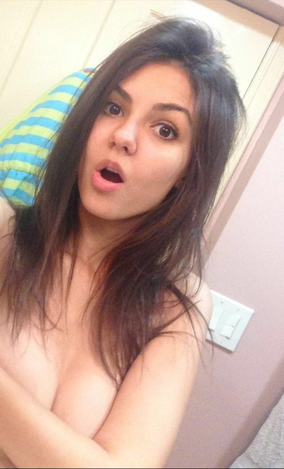 Victoria Justice Nago. Zdjęcia - 18